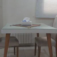 میز ناهار خوری ساده و شیک