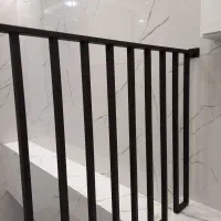 نرده و سازه فلزی