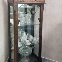 ویترین چوبی کلاسیک