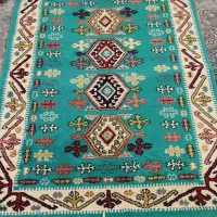 قالیچه و فرش و استند چوبی