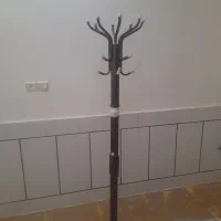 چوب لباسی ایستاده