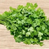 استخدام کار برای سبزی پاک‌کردن