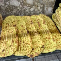 فروشنده خانوم اقا نانوایی