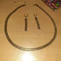 گردنبند و گوشواره رنگ ثابت