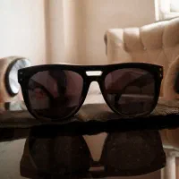 عینک Ray-Ban مدل Wayfarer - بسیار تمیز و سالم