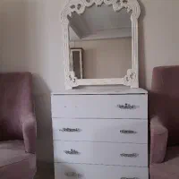 دراور با آیینه در حد نو