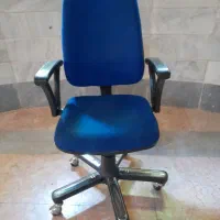 صندلی گردان چرخ دار مدیریتی وپرسنلی