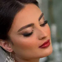 میکاپ حرفه‌ایی با قیمت استثنایی با یلدا یوسفی