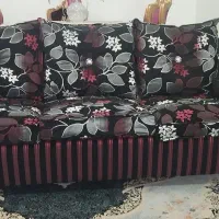 دو دست مبل با میزغذاخوری ست