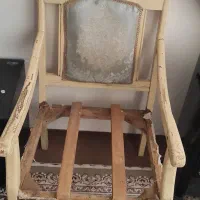 صندلی چوبی