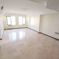 ۹۳متر/طبقه آخر/دور میدان مدائن/پذیرایی پرده خور