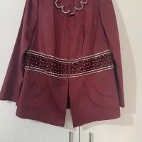 کت دامن زرشکی