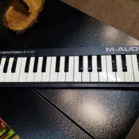 میدی کنترلر 32 کلید M AUDIO