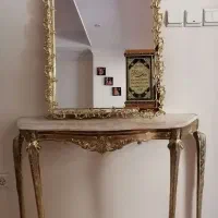 آینه و کنسول طلایی