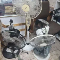سه عدد پنکه ایستاده