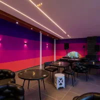 استخدام نیروی کار ساده در رستوران