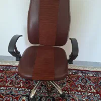 صندلی مدیریتی چرخ دار،ومیزتلفن