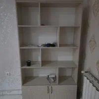 کتابخانه و جا کفشی