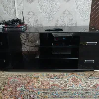 میز تلویزیون شیشه ای