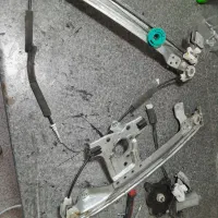 خدمات شیشه بالابر خودرو