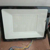 پرژوکتور 100