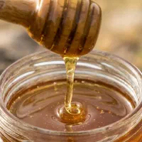 عسل کوهستانی طبیعی رامندی 100٪