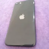 آیفون se2020