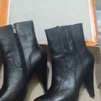 بوت زنانه چرم