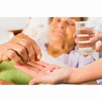 همراه بیمار در بیمارستان