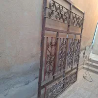 پنجره آهنی