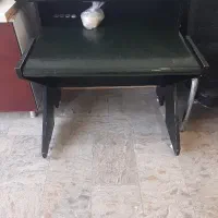 میز تحریر و مطالعه و کامپیوتر