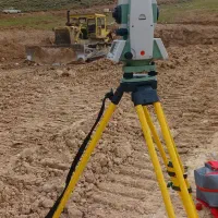 خدمات نقشه برداری