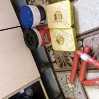 سس سفید و سس قرمز و الویه و سوسیس