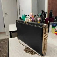 کیف|کیف، کفش، کمربند|فردیس, منظریه|دیوار