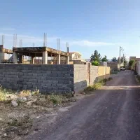 زمین مسکونی بصورت چهار دیواری ۱۰۲متری در فتح آباد