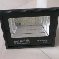 نورافکن کنترل دار شارژی خورشیدی