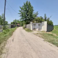 ۲۱۷متر۵۰ متر مسکونی  چسبیده ویلا اب گاز برق سرزمین