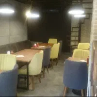 میز و صندلی