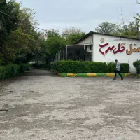 باریستا و نیروی کافه ساحلی