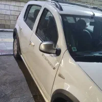 رنو ساندرو لا کاغذی