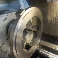 خدمات تراشکاری cnc نیمه سنگین