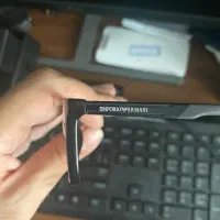 عینک شیشه آرمانی