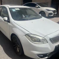 برلیانس ۳۳۰ سفید اتومات