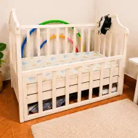 تخت خواب نوزاد و کودک چوبی