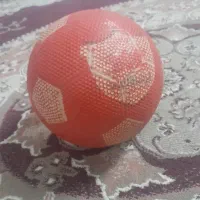 توپ پرسپولیس کار کرده فقط یکم رنگش رفته