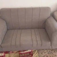 مبل کارکرده نیاز به تعمیر