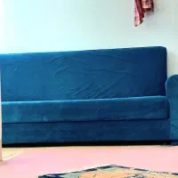 مبل سه نفره .تخت