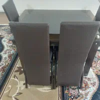 میز غذاخوری (نهار خوری)
