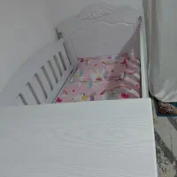تخت نوجوان ۸۰ در ۱۸۰همراه با کمد