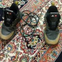 کتونی لگو اورجینال  بچه گانه سایز ۳۵درحد زد آب